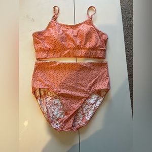 Plus size swim set, high waist, pink and white, bottoms are reversible, 3x